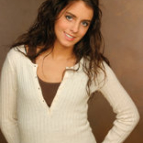 Meet your Posher, Erica - Picture 4 of 4